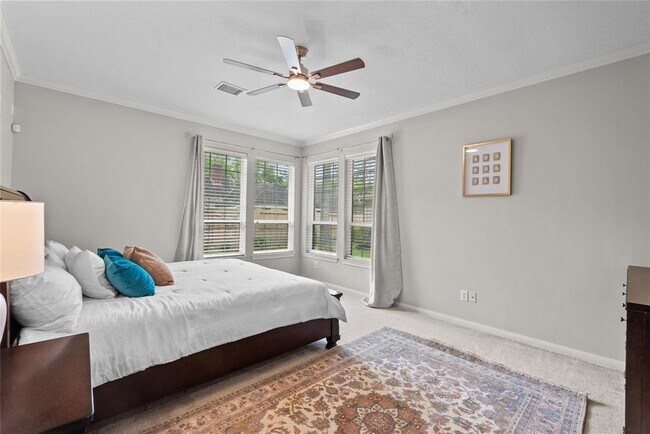 Building Photo - 15806 Virginia Fern Way