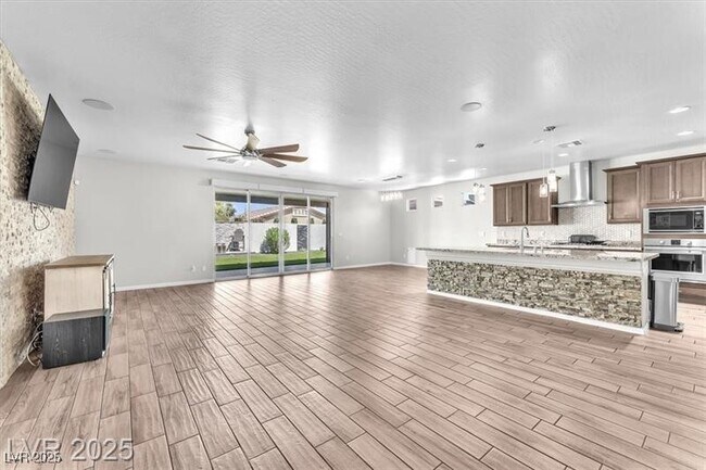 Building Photo - 232 Star Ruby Ct