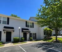 Building Photo - 1126 Maple Tree Ln