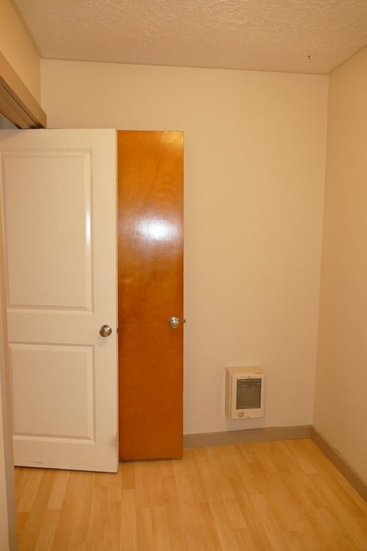 Building Photo - SE Arista Dr - 1 bedroom apartment in the ...