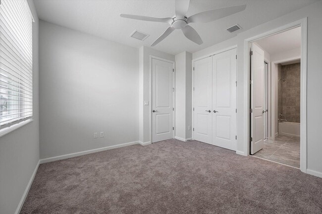 Building Photo - 5120 Willow Crk Dr