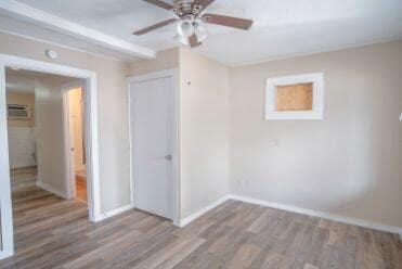 Building Photo - 342 Vine St