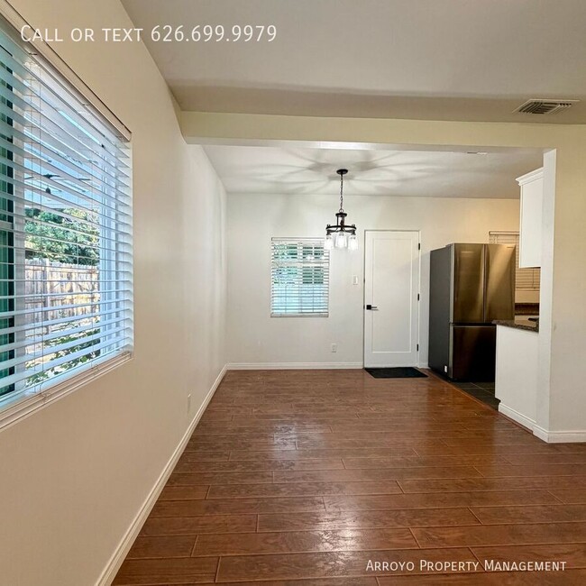Building Photo - 808 Beckville St