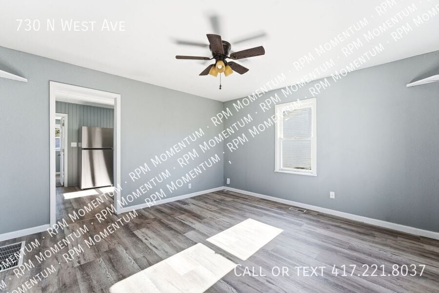 Building Photo - 730 N West Ave