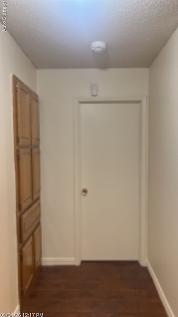 Building Photo - 903 Love Wood Ln