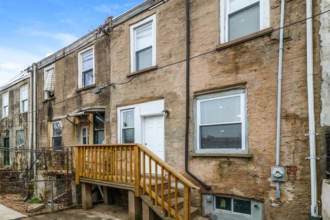 Building Photo - 2535 S Millick St