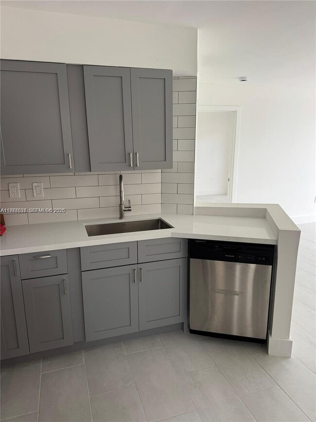 Building Photo - 1280 S Alhambra Cir