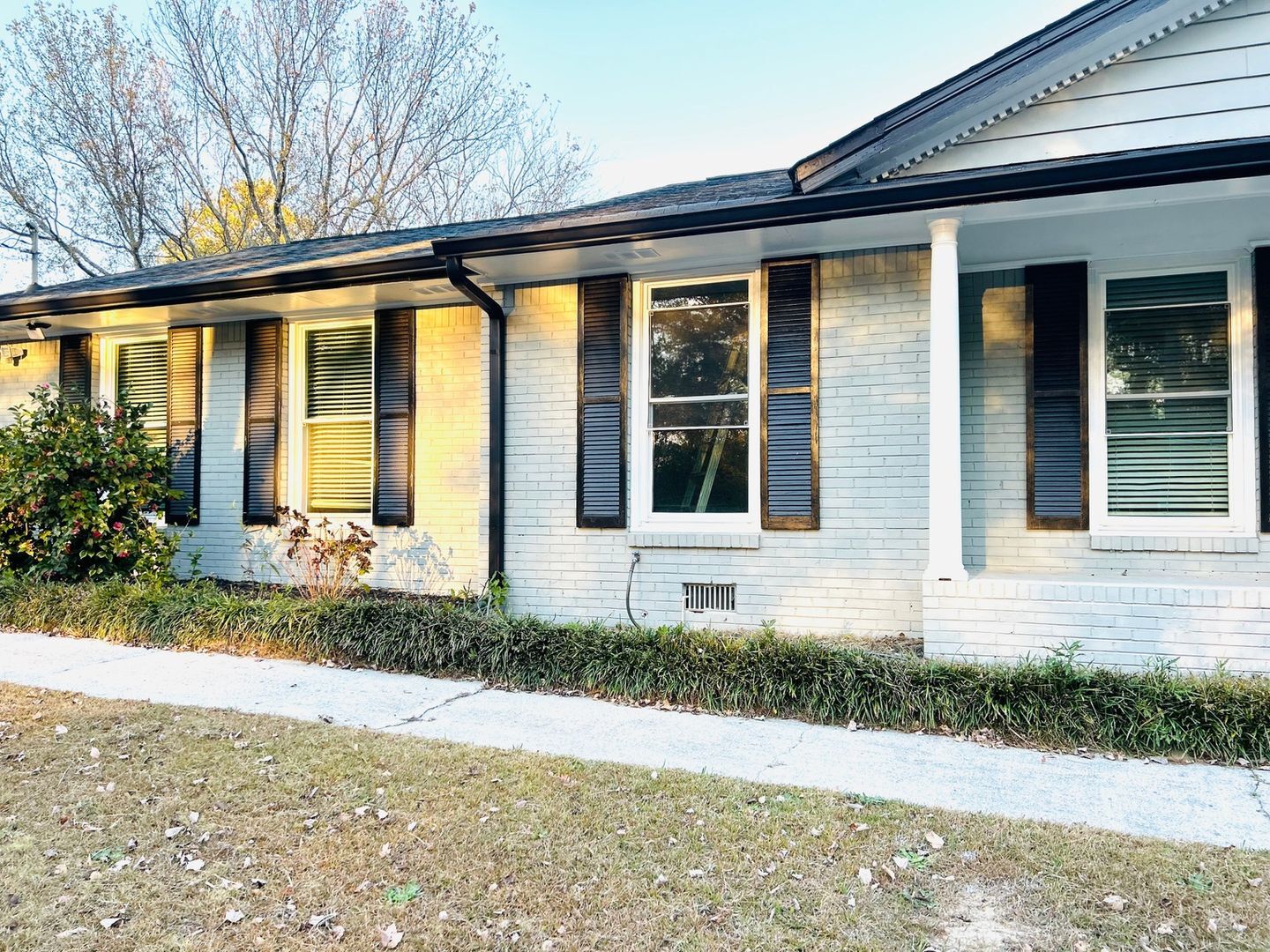 Building Photo - 2664 Abington Dr SW