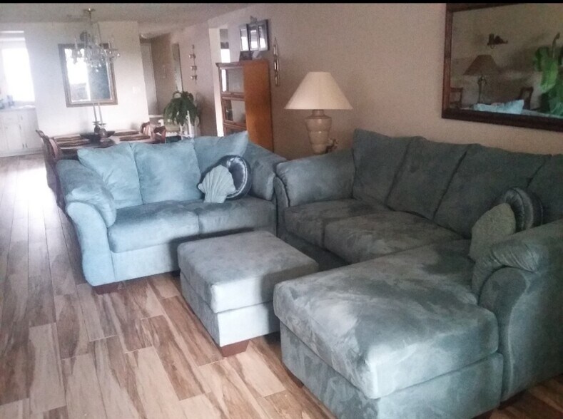 Building Photo - 8 Glencoe Pl