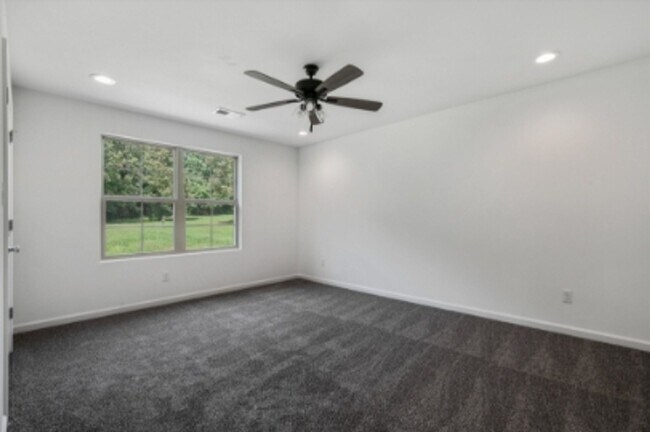 Building Photo - Spacious 4-Bedroom Home in Byhalia - Modern Living in a Tranquil Community!