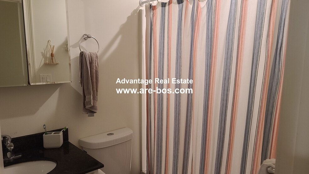 Building Photo - 120 Webster Ave