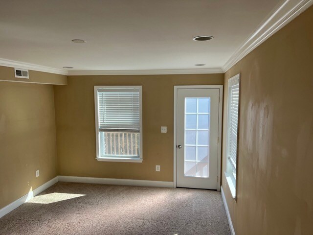 Spacious bedroom - 217 S Regester St