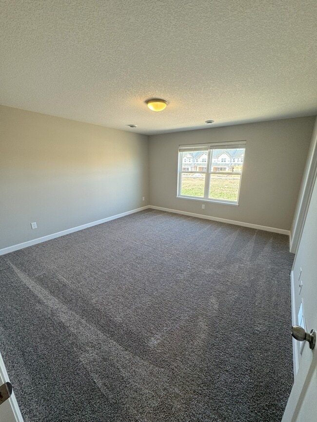 Building Photo - 10692 Burnt Rock Rd