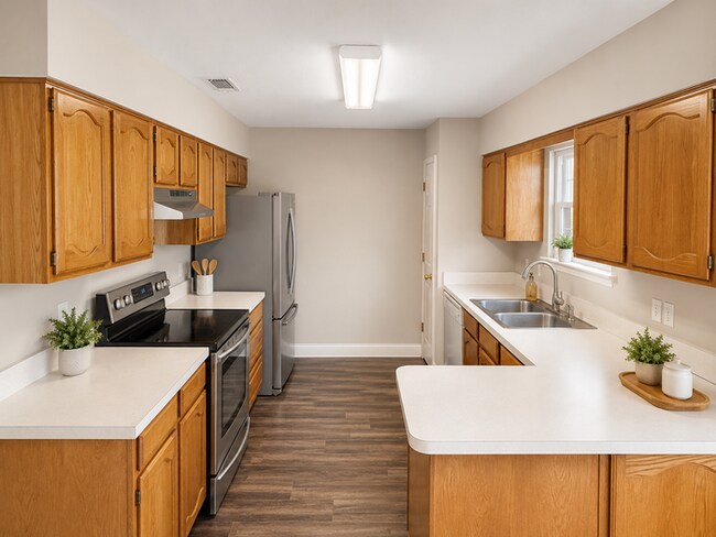 Building Photo - 349 Schumacher Dr