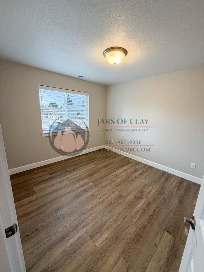 Building Photo - 1329/1331 #2023-LL765