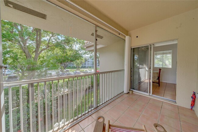 Building Photo - 16332 Malibu Dr