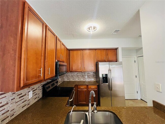 Building Photo - 9096 Iron Oak Ave