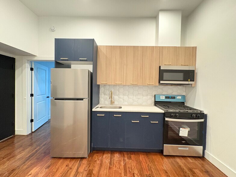 Building Photo - 48 Bergen Ave