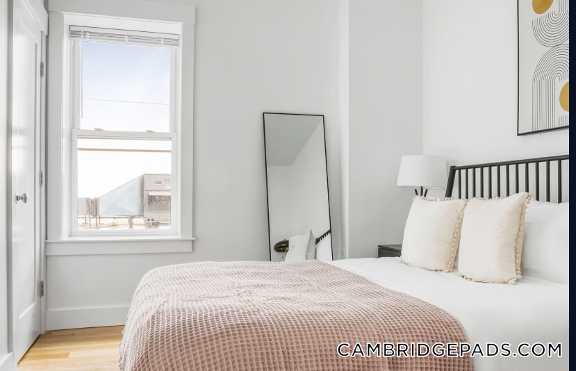 Building Photo - 406 Columbia St