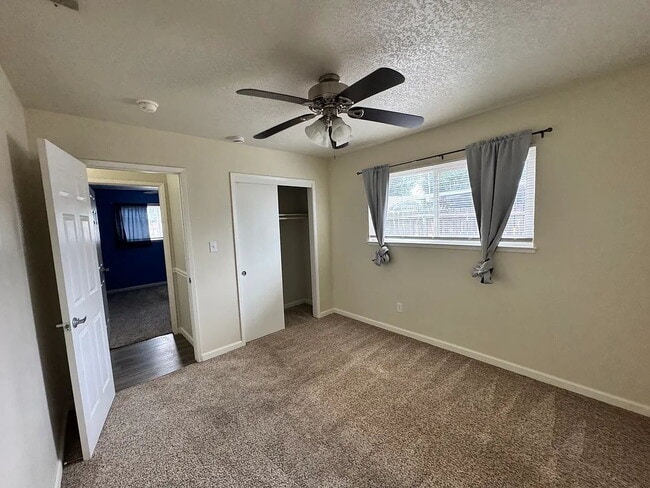Building Photo - Spacious and well-maintained 4-bedroom, 1.5-bath home located in a desirable Fresno neighborhood.