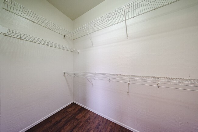 Building Photo - Charming 4BD, 2BA home in Chandler!