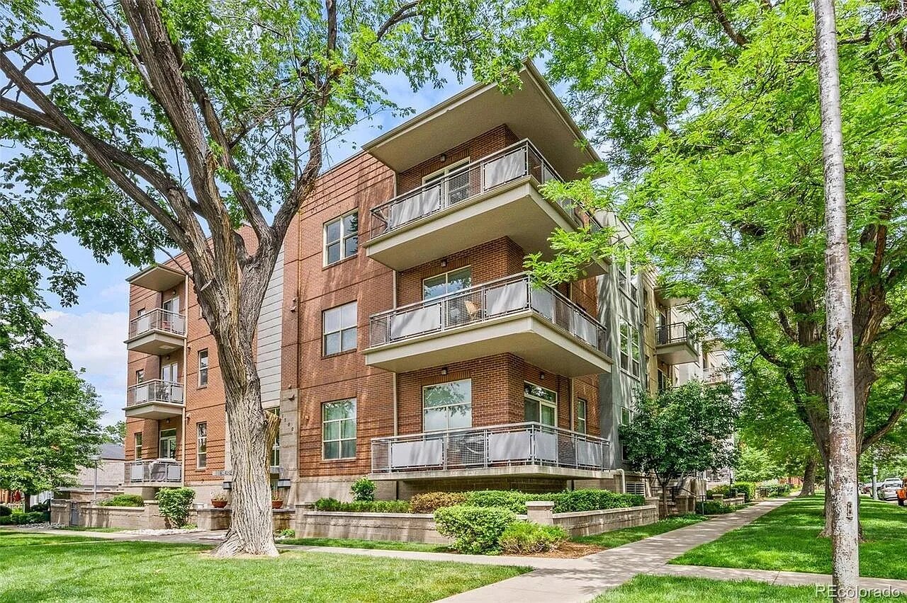 Building - 1700 N Emerson St