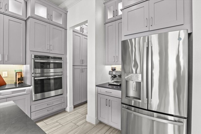 Building Photo - Waterfront Luxury Living | Private Dock + Direct Tampa Bay Access