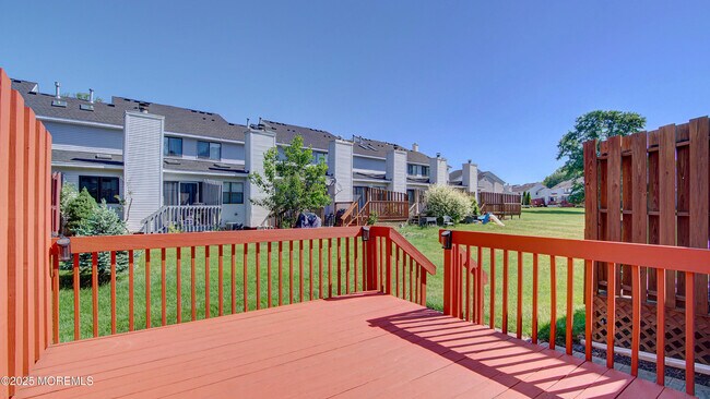 Building Photo - 66 Chestnut Way