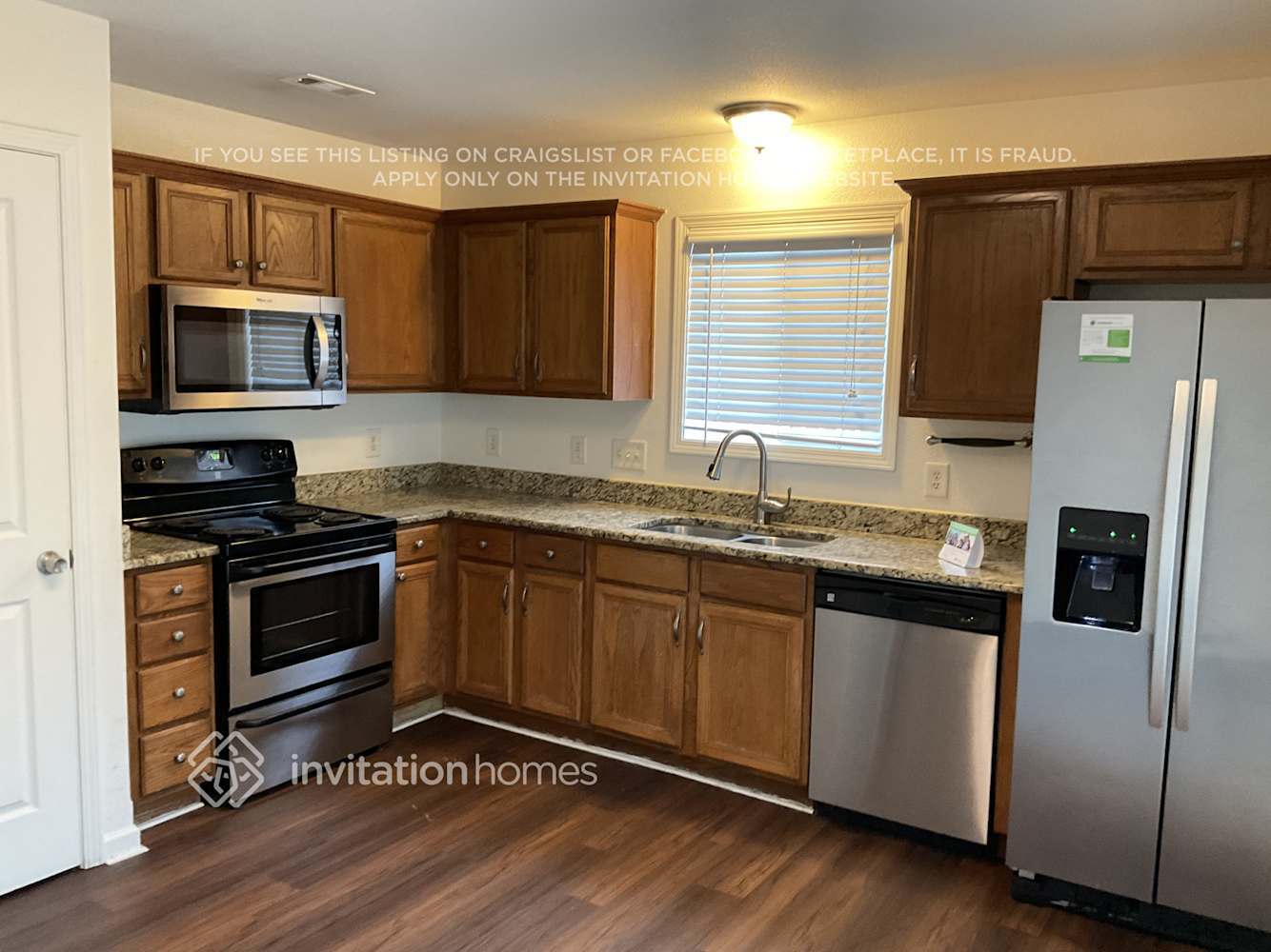 Building Photo - 1001 Sunlight Path Dr