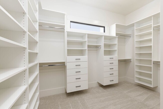 Building Photo - Gorgeous Custom Single Story with RV Garage