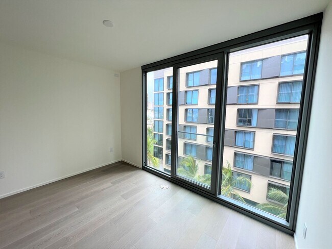 Building Photo - Koula - Luxurious studio in Kakaako