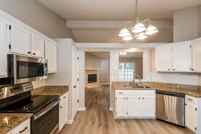 Building Photo - 4560 Arch Creek Dr S