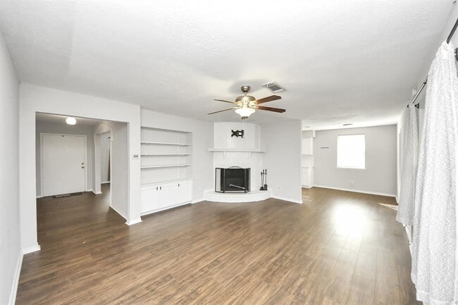 Building Photo - 15135 Chipman Ln.