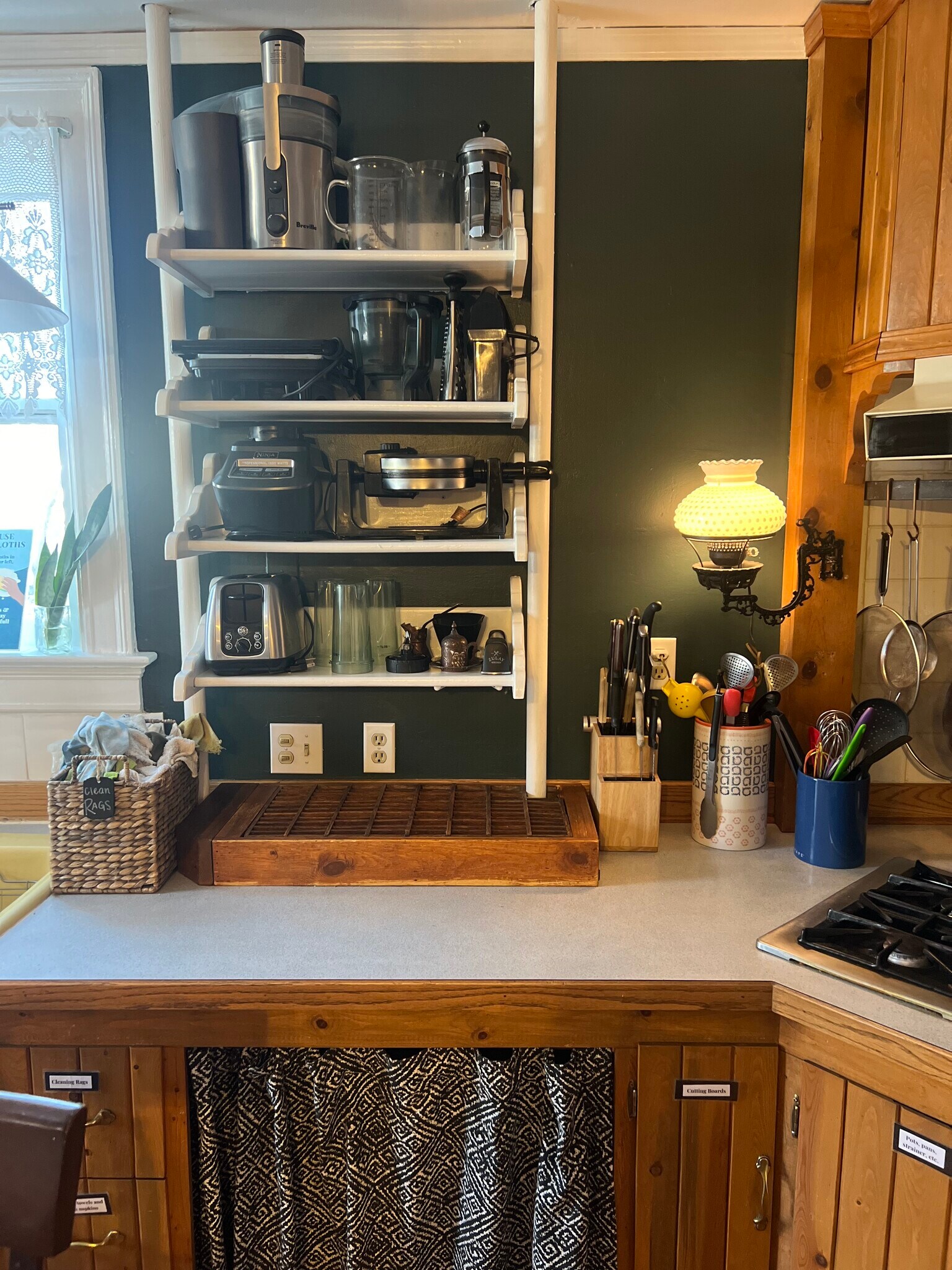 Building Photo - 616 W Mulberry St