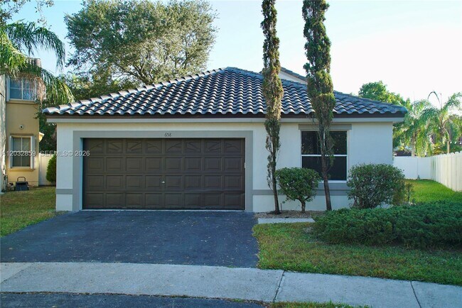 Building Photo - 658 Stanton Dr