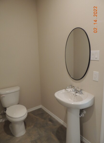 Building Photo - 615 Hayman St