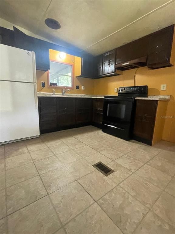 Building Photo - 15756 Trigonia St