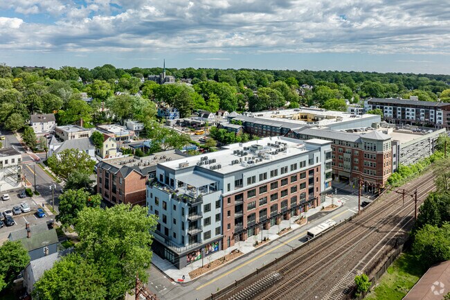 Steps from the NYC direct train - Mosaic South Orange