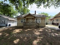 Building Photo - Two bed one bath available NOW!