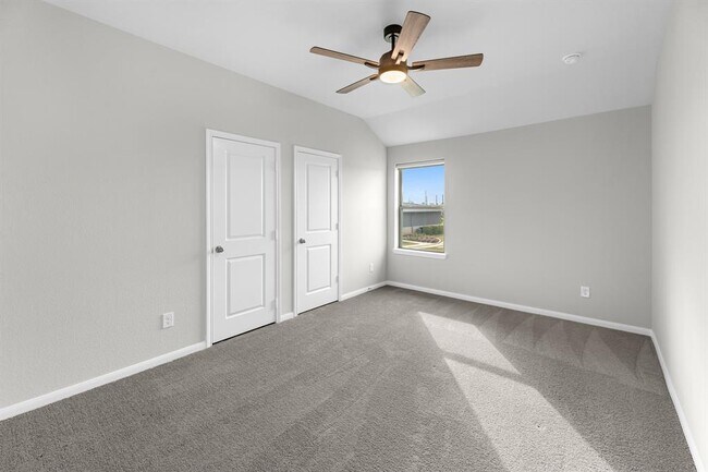 Building Photo - 5502 Pearl Vis Dr