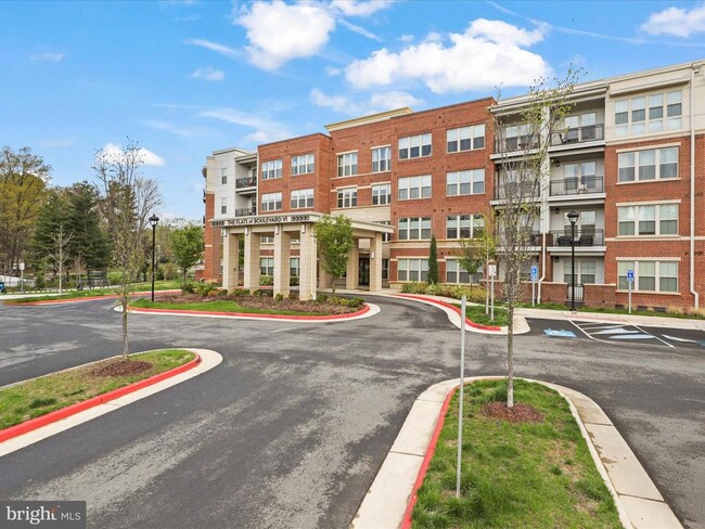Building Photo - 10755 Fairgrounds Dr