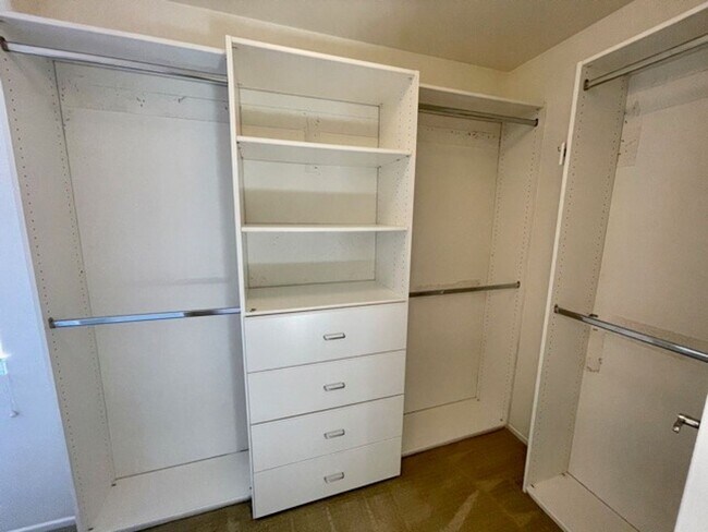 Building Photo - **Coming Soon**3 Bedroom 2 Bath Home in th...