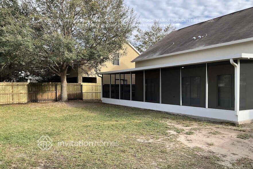 Building Photo - 10825 Newbridge Dr