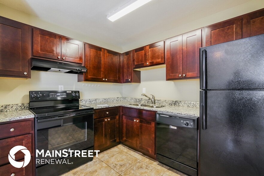 Building Photo - 5605 Butternut Rd