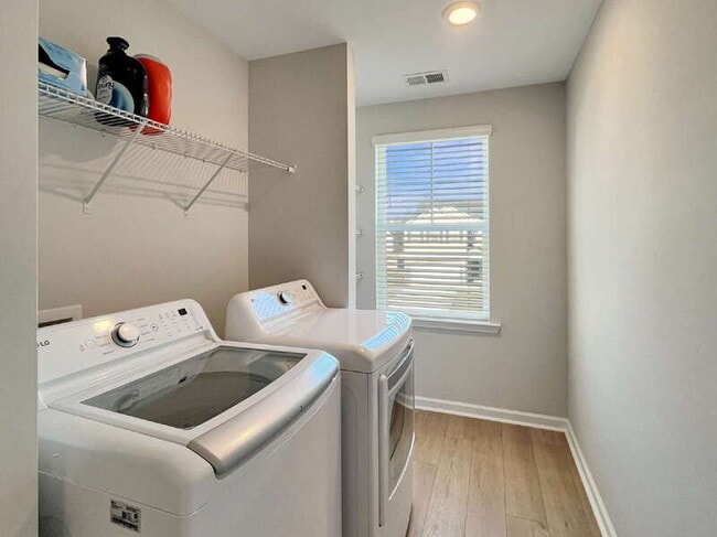 Building Photo - 44 Jazz Dr