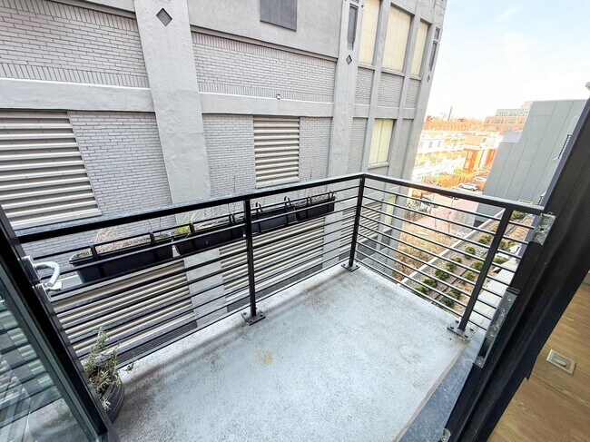 Building Photo - 1625 Eckington Pl NE