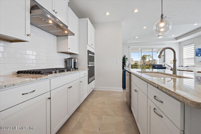 Building Photo - 80 Skycrest Ln