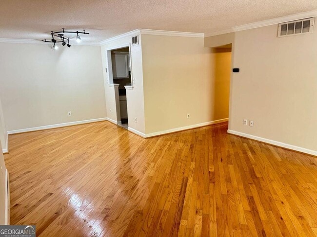 Building Photo - 5005 Wingate Way