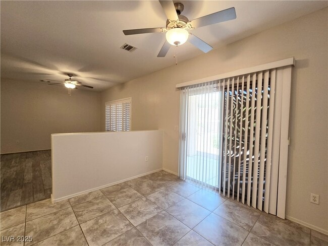 Building Photo - 533 Carmel Mesa Dr