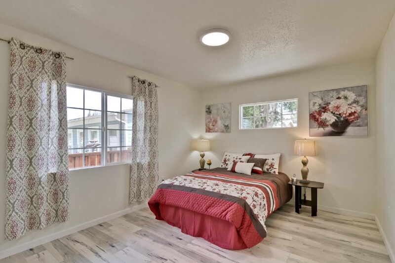 Building Photo - 21214 Montgomery Ave